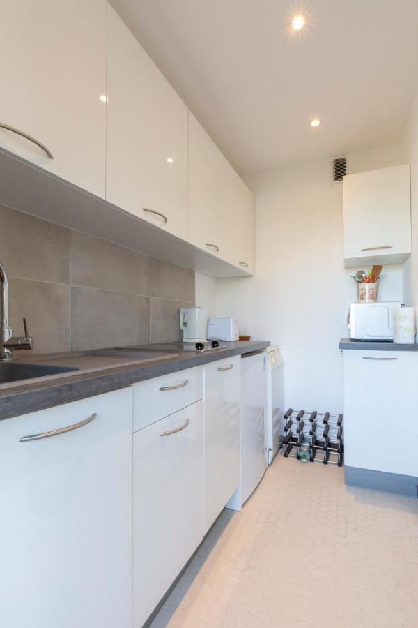 אנטיב Chez J-P - 100M Beach 2-4Pers Terrace Sea View Pool Garage מראה חיצוני תמונה